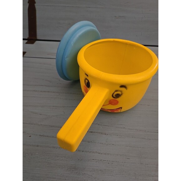 Rare Vintage The First Years Yellow Pot with Blue Lid 2338 Smiling Face Plastic - Picture 6 of 10